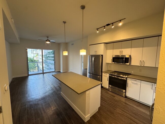 Building Photo - 520 NE 26th St Unit B1 Rental