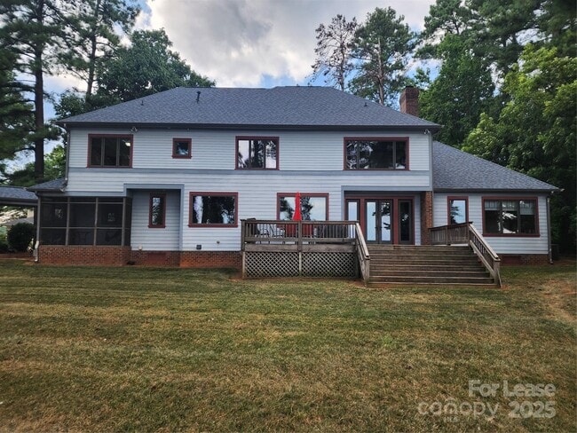 Photo - 16946 Belle Isle Dr