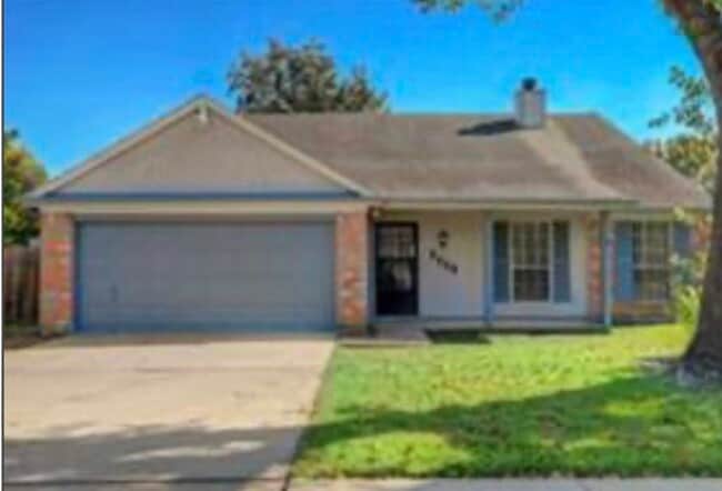 Building Photo - 2709 Hot Springs Dr