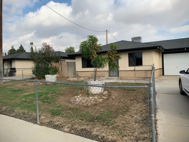 Photo - 220 Douglas St Unidad B