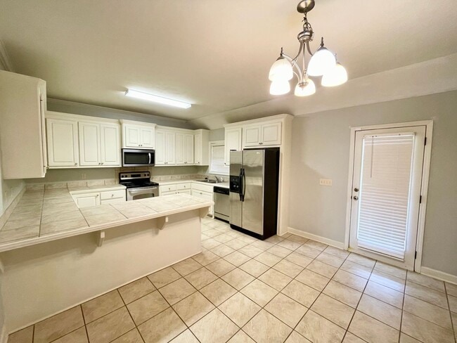Photo - 3/2 For Rent in Farmington Station!