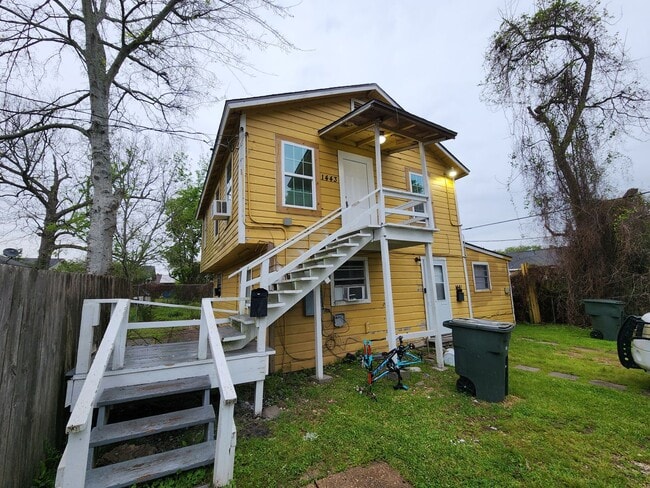 Building Photo - 1441-1443 Bolivar St Unit Bolivar St. 1443