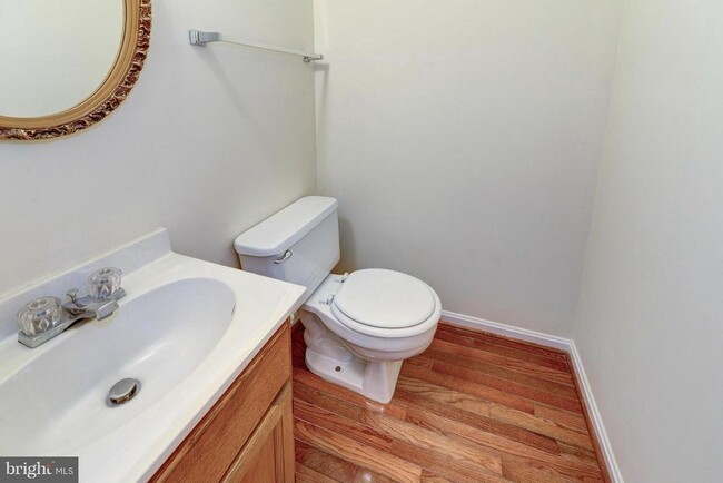 Photo - 9031 Lee Hwy