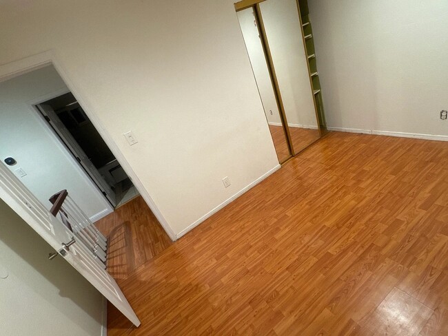 Photo - 2137 Amberwood Ln