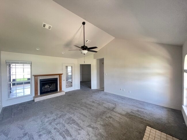 Photo - 2212 Peachwood Ct