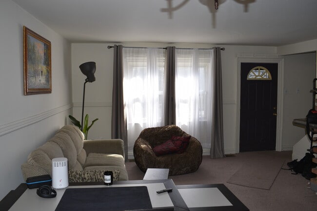 Photo - 208 Gulph Ln Unidad 2