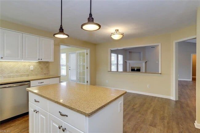 Photo - 2337 Upper Greens Pl
