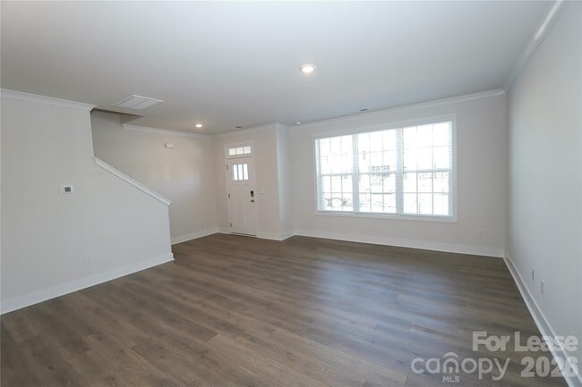 Photo - 2043 Harlequin Dr