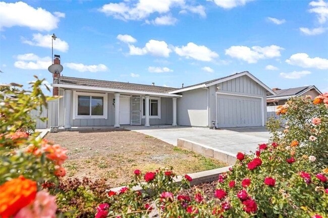 Building Photo - 844 Royalbrook Ct