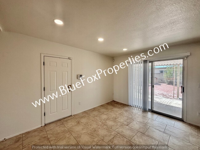 Photo - 2002 E Virginia St