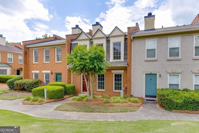 Photo - 4125 Islington Way