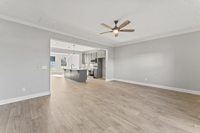 Photo - 1347 Queenie Johns Dr