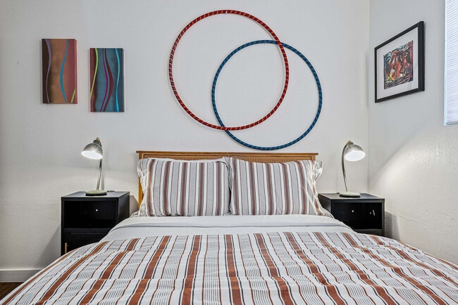 Photo - 3018 S 1st St Unidad ID1337721P