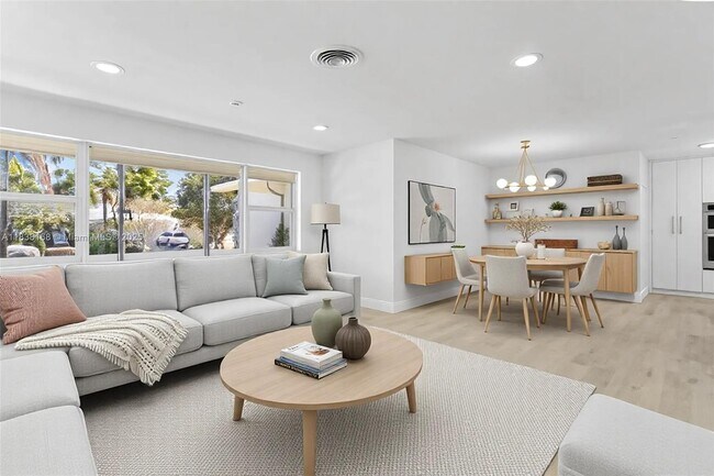 Photo - 5401 Fillmore St