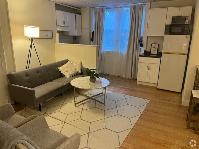 Building Photo - 397 Beacon St Unit BR Rental