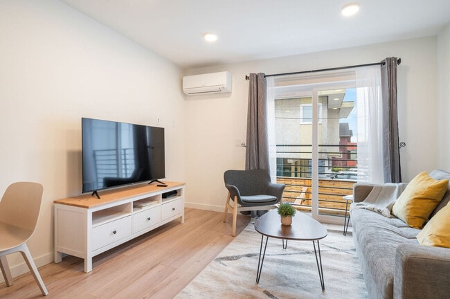 Photo - 4453 Aurora Ave N Unit ID1035998P