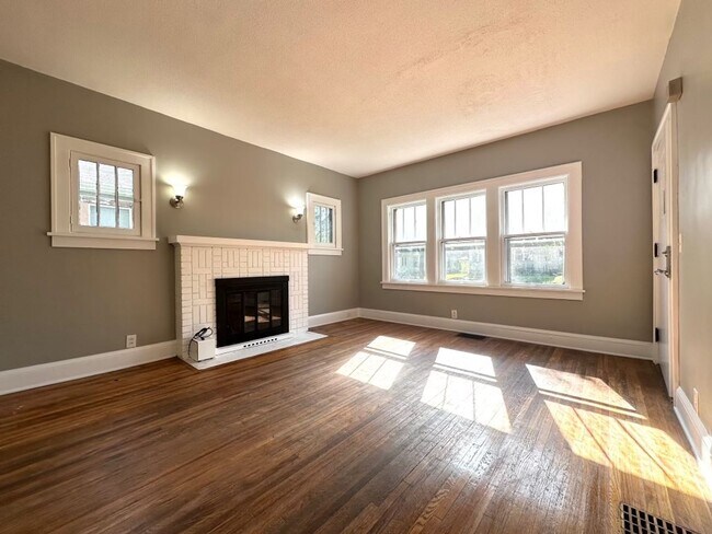 Photo - Beautiful 4 bedroom house in Minneapolis!!