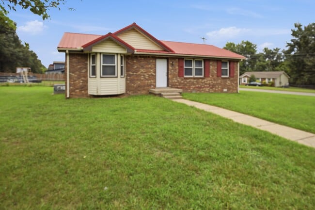 Photo - 700 Shelton Cir