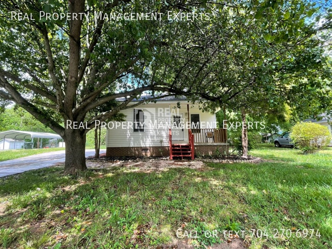 Photo - 668 Brookwood St