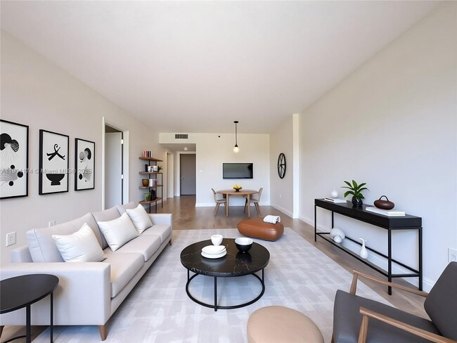 Building Photo - 1470 NE 123rd St Unit A303