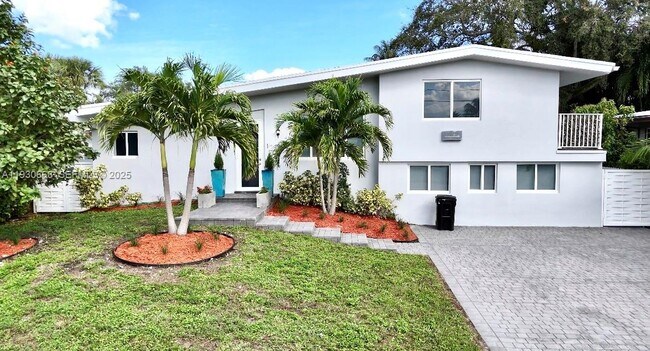 Photo - 2536 Flamingo Ln