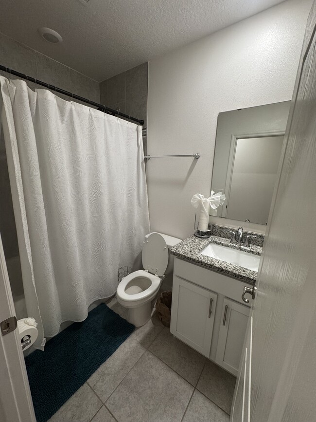 Photo - 1811 SE Sandia Dr