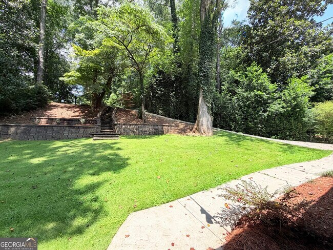Photo - 295 Redwood Dr