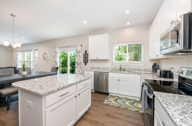 Photo - Fully furnished brand new construction. Lu...