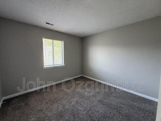 Photo - 2814 Rochelle St