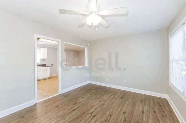 Photo - 1918 Dabney Dr