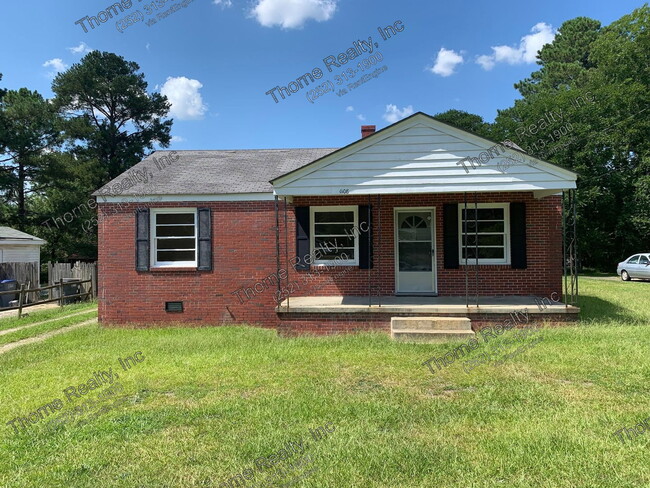 Building Photo - 1108 S Cambridge Cir