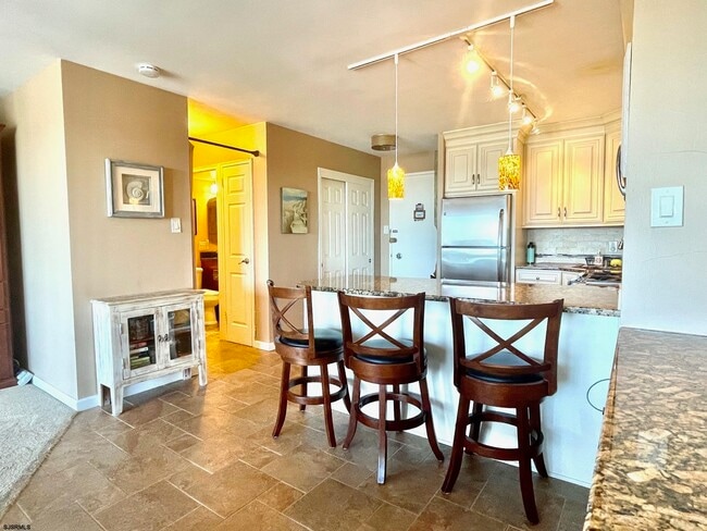 Photo - 6101 Monmouth Ave Unit 905