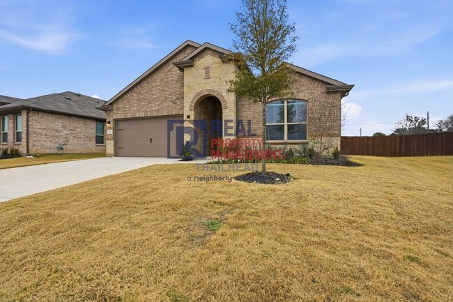 Photo - Well-Designed 4 Bedroom Single-Story