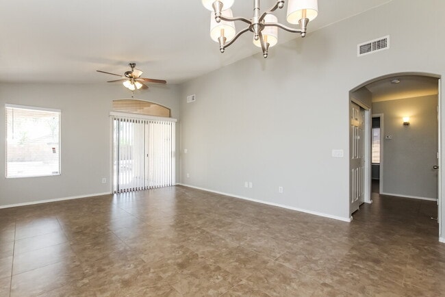 Photo - 18139 N Skyhawk Dr