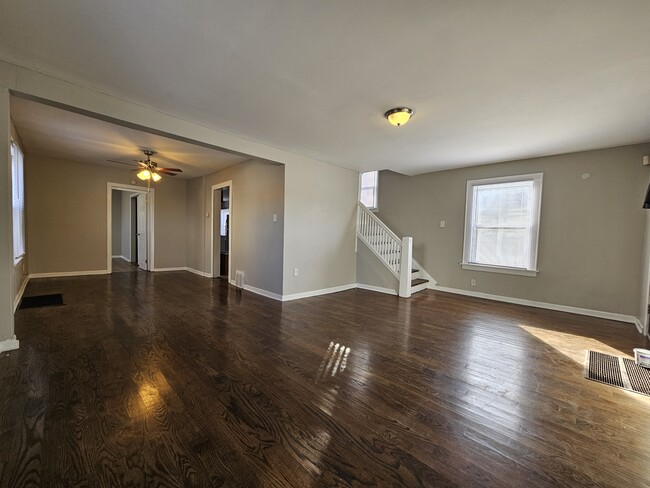 Photo - 423 Hayes St