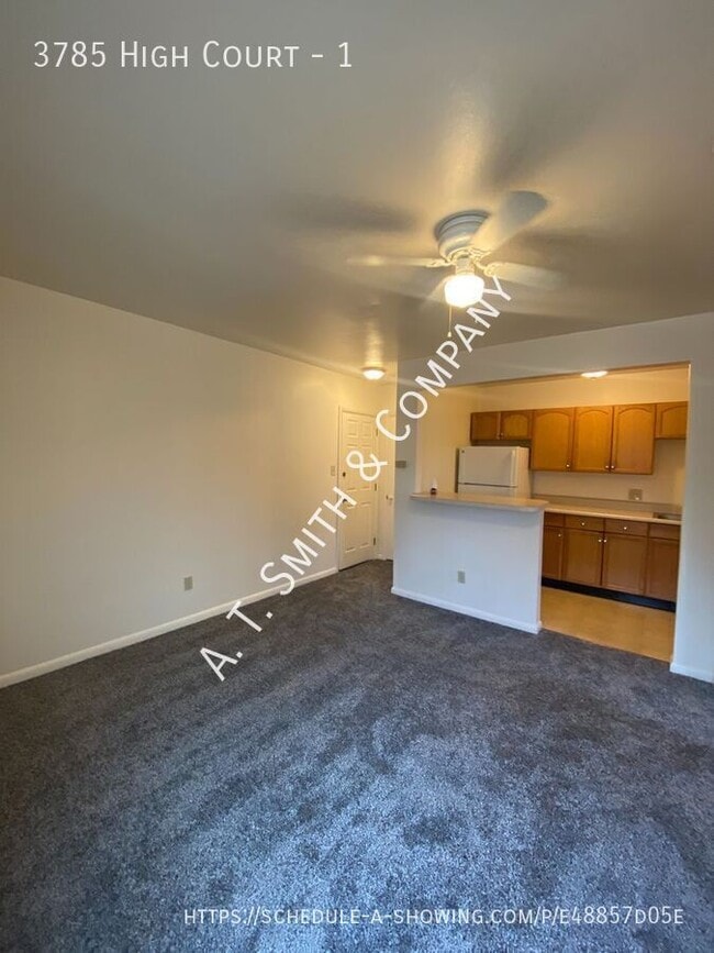 Building Photo - 3785 High Ct Unit 1