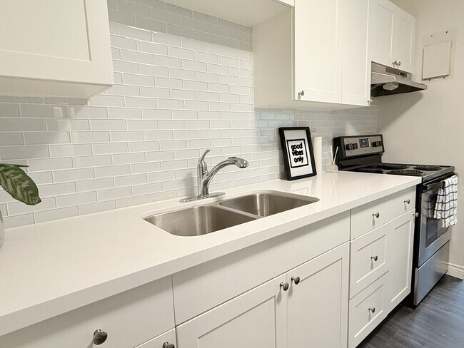 Photo - 20 Bradmon Dr Unit 109