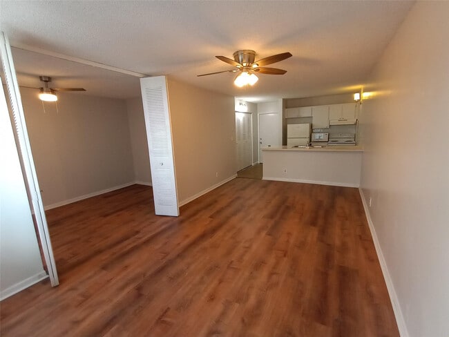 Photo - 2771 Riverside Dr Unit 511-a