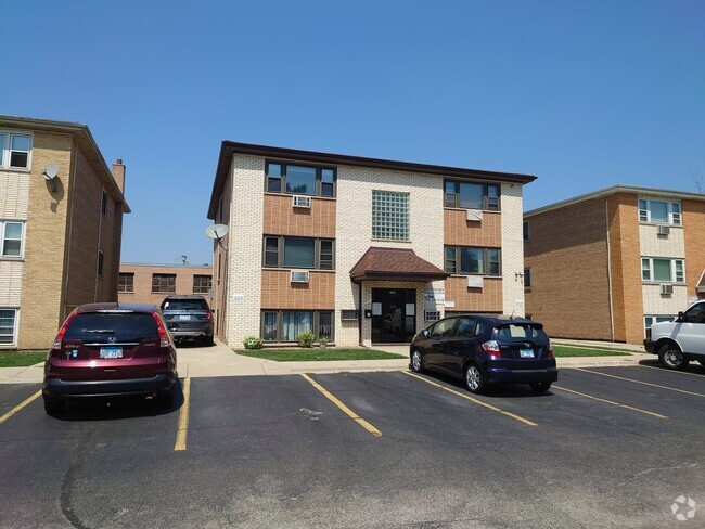 Building Photo - 5019 River Rd Unit 2W Rental