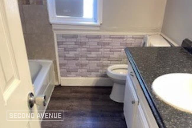 Photo - 200 NW 88th St