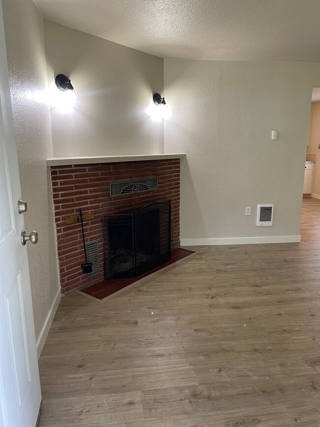 Photo - 2 Bdrm, 1 bath, 832sf home in Spanaway