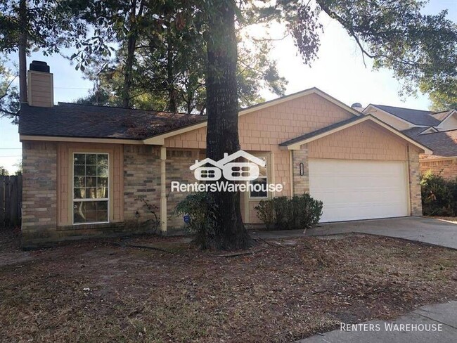 Recently painted, this 3 bedroom 2 bath ho... - Recently painted, this 3 bedroom 2 bath ho... House