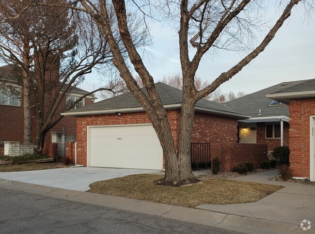 Building Photo - 1702 S Georgetown St Rental