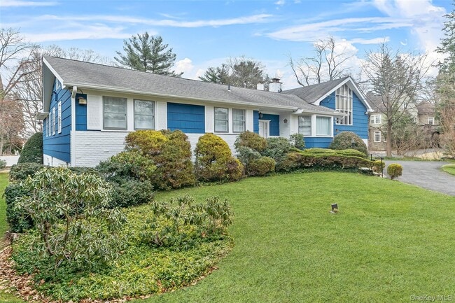 Photo - 205 Soundview Ave