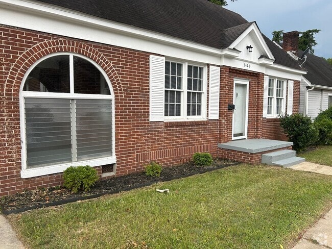 Building Photo - 3428 Rosewood Dr Rental