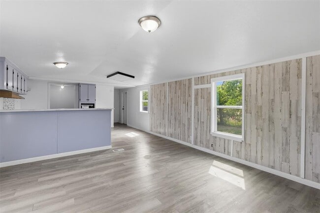 Photo - 376 Rae Ln