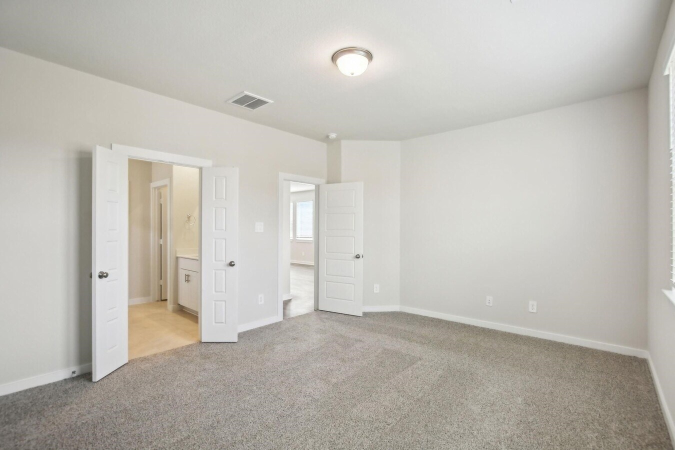 Photo - 18616 Hillswood Dr