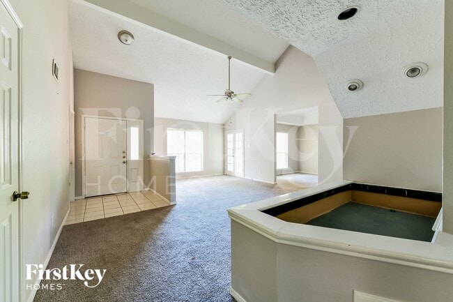 Photo - 8511 Stagewood Dr