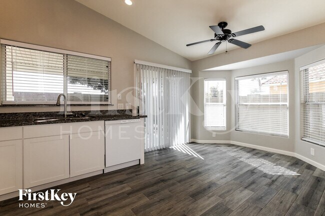 Photo - 2965 W Lone Cactus Dr