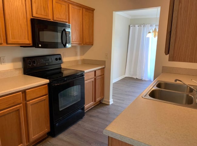 Photo - 759 Bellview Way